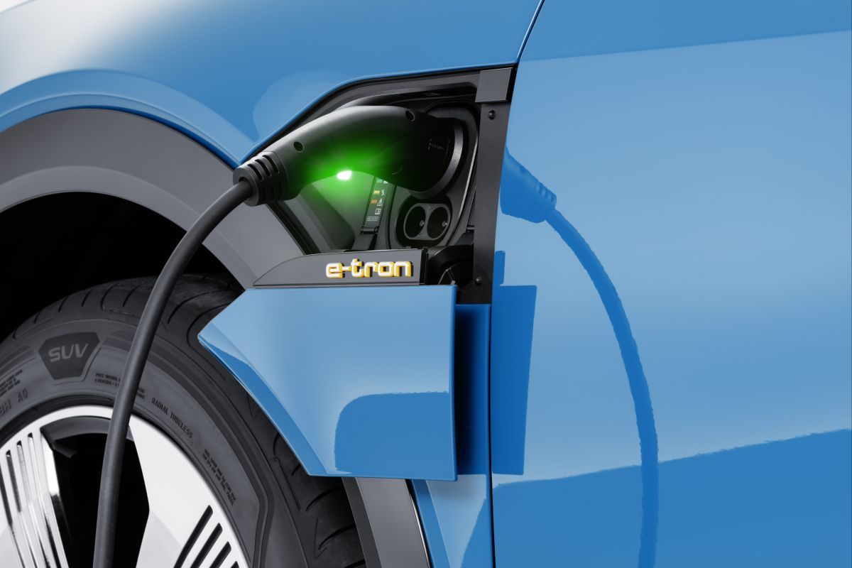 Audi e-tron · Mavi — görsel 4