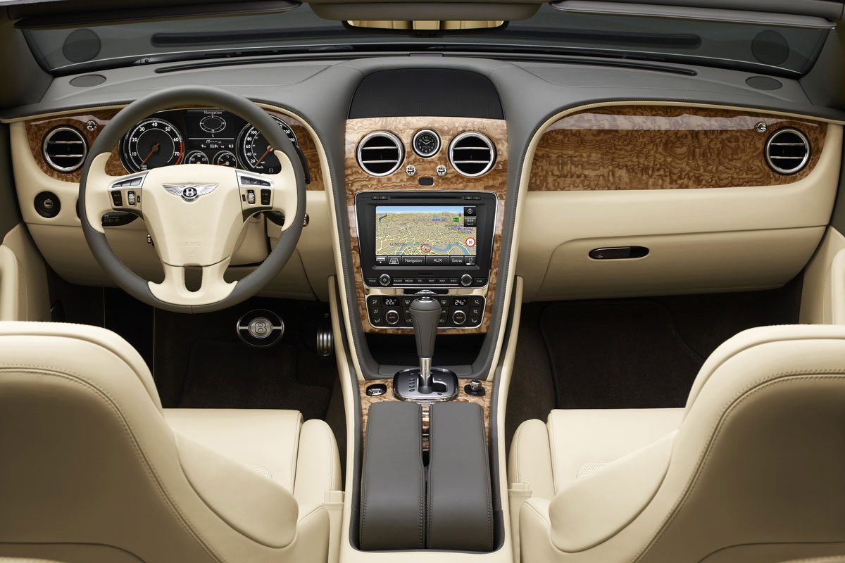 Bentley Continental GT Convertible · فضي — الصورة 4