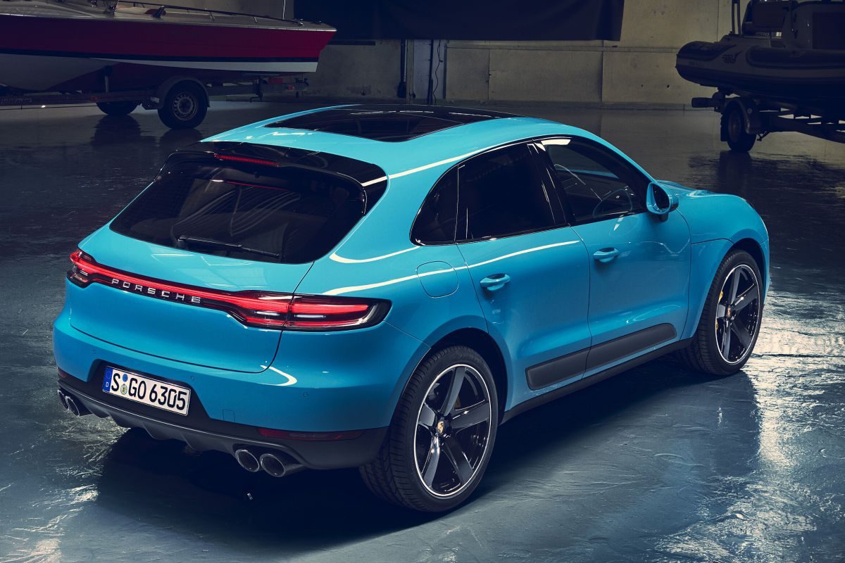 Porsche Macan · أزرق — الصورة 4
